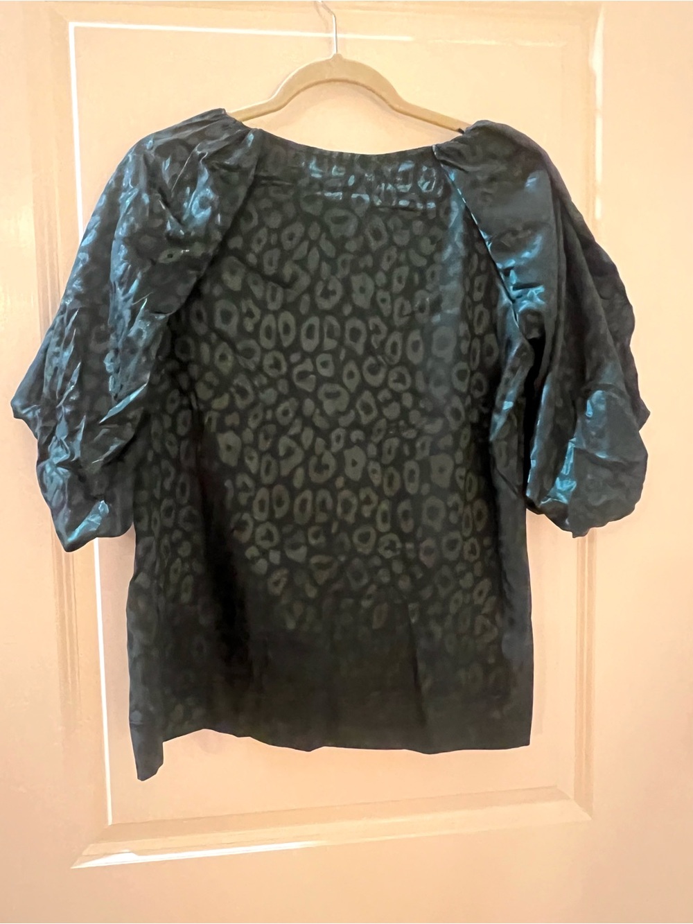 Umgee Dark Green Leopard Jacquard Puff-Sleeve Blouse